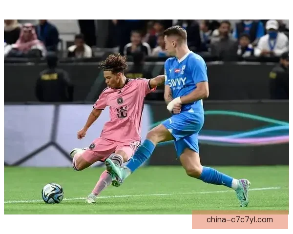 朗斯五球胜巴黎FC紧逼大巴黎